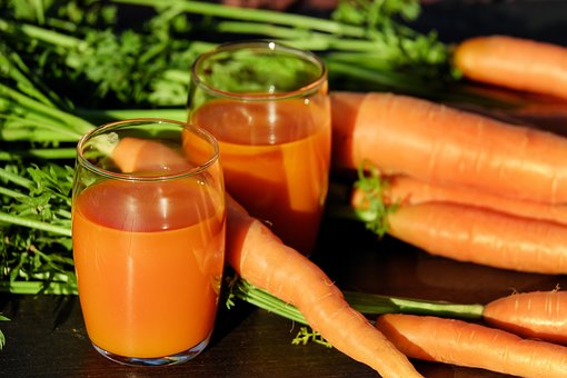 carrots-and-carrot-juice