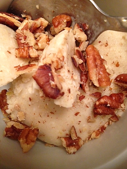 froyo-with-pecans