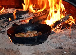 frying-pan-with-sausage
